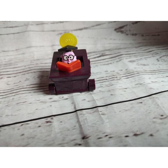 2018 McDonalds Happy Meal Toy Ralph Breaks the Internet Knowsmore Racer - Picture 2 of 5